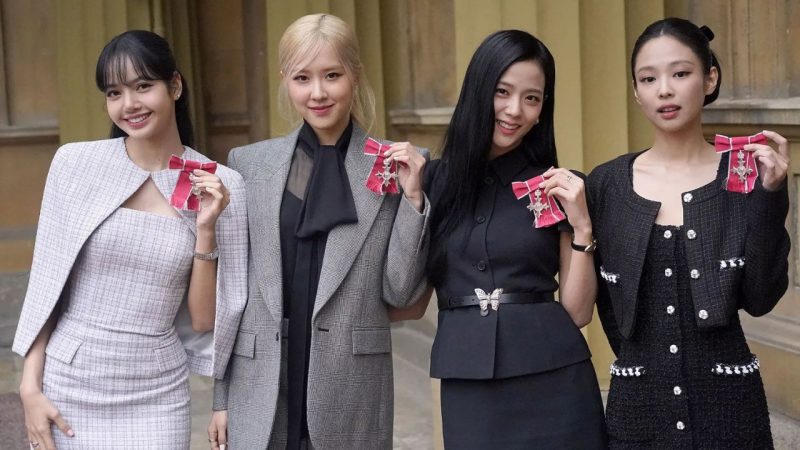 The Blackpink Fashion Effect: K-pop Group's Mark on Luxury and Trends,  black pink 