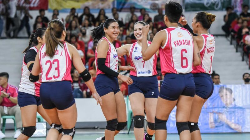 Creamline sweeps F2 Logistics, clinches finals ticket